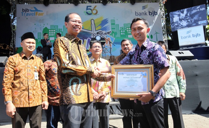 Dirut Bank BJB Luncurkan BJB Credit Card