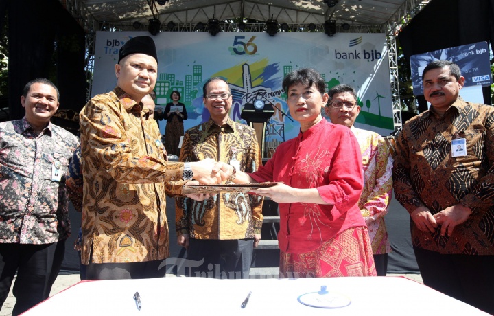 Dirut Bank BJB Luncurkan BJB Credit Card