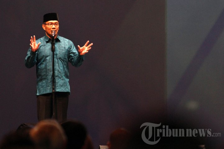 Diskusi Berjabat Dengan Rakyat