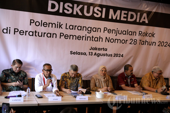 Diskusi Polemik Larangan Penjualan Rokok
