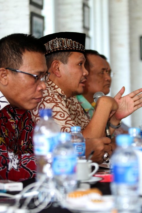 Diskusi Tema Jokowi vs JK Dalam Isu Reshuffle Kabinet Jilid II