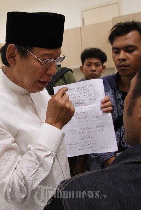 Djan Faridz Beri Bantuan Insiden Pembakaran Tolikara Papua