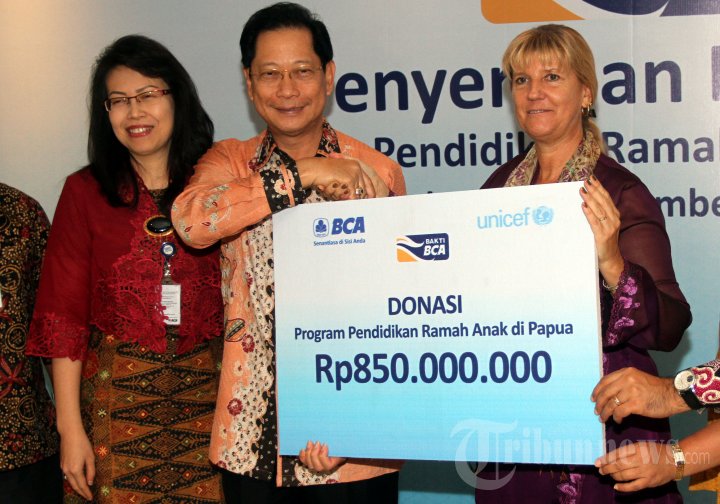 Donasi BCA untuk Papua