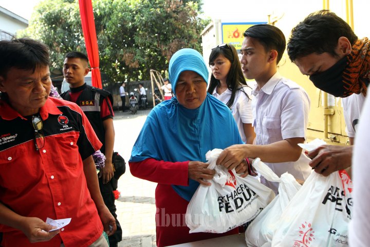 DPP PDIP Adakan Pasar Murah Ramadan