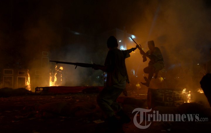 Drama Kolosal Surabaya Membara