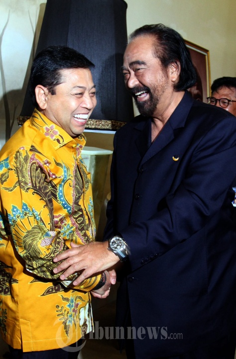 Dua Ketua Umum Partai Bersar Bertemu