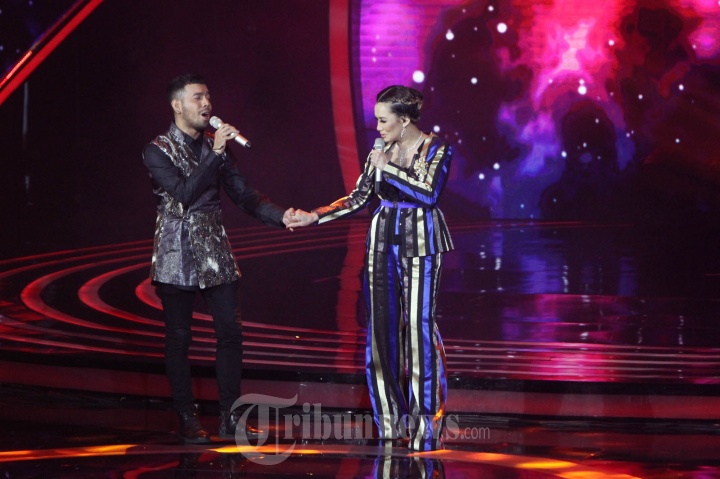 Duet Reza Artameviadi dan Glen Idol di Indonesian Idol 2018