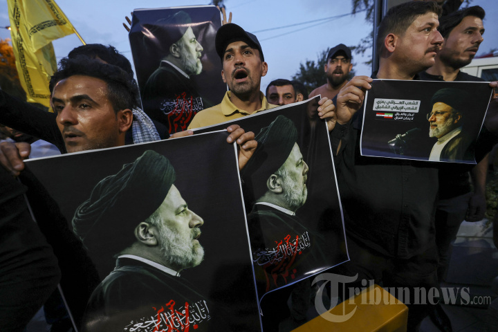 Duka Warga Iran untuk Presiden Ebrahim Raisi