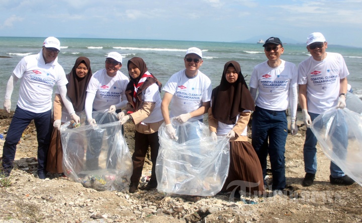 Edukasi Pengelolaan Sampah di Anyer