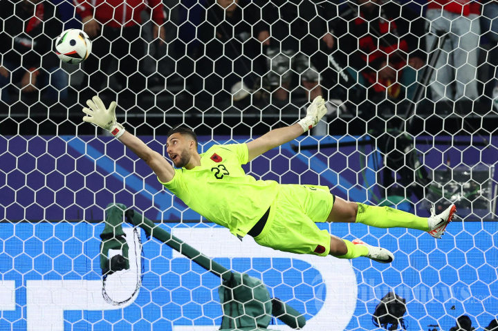 Euro 2024 : Italia Bungkam Albania dengan 2-1