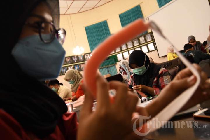 Face Shield Sederhana Untuk APD tenaga Kesehatan