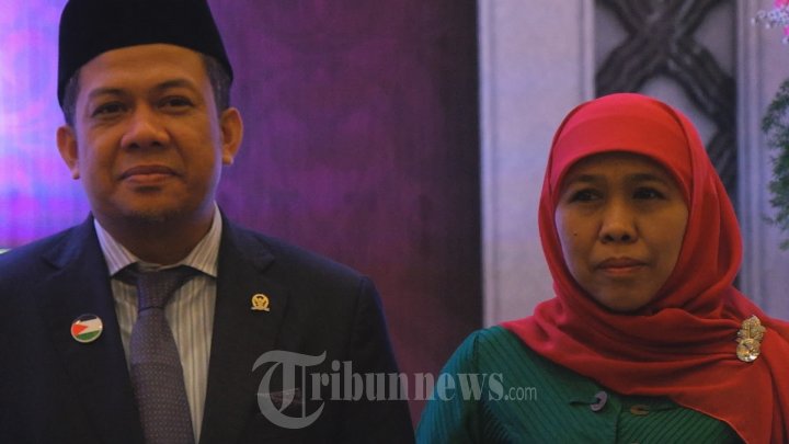 Fahri Hamzah dan Khofifah Indar Parawansa di Pernikahan Massal