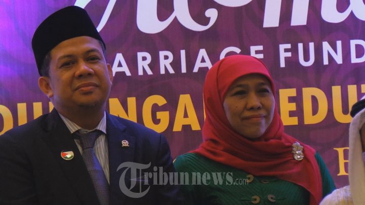 Fahri Hamzah dan Khofifah Indar Parawansa di Pernikahan Massal