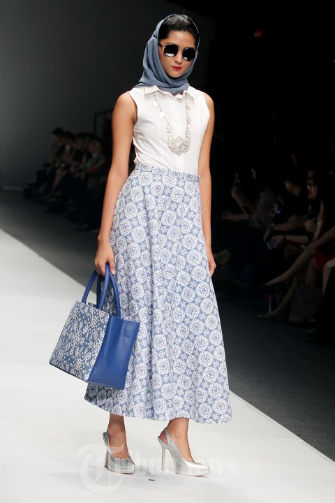 Fashion Show Cossy Latu Featuring Danar Hadi di JFW 2015