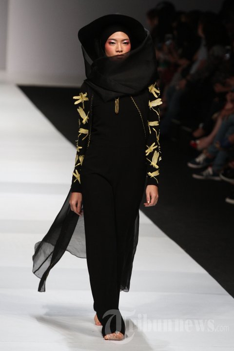 Fashion Show Karya Jenahara di JFW 2015