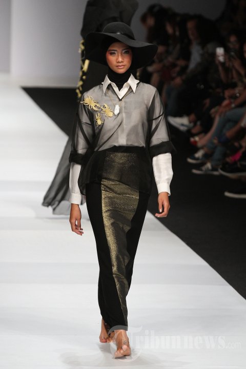 Fashion Show Karya Jenahara di JFW 2015