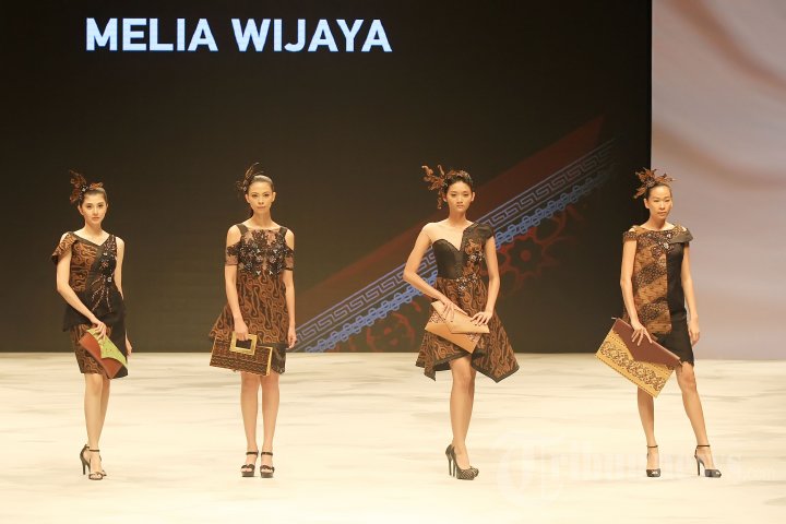 Fashion Show Karya Melia Wijaya