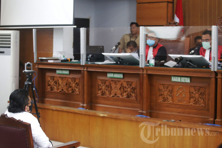 Ferdy Sambo Jalani Sidang Vonis