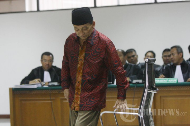 Fuad Amin Imron Jalani Sidang Perdana