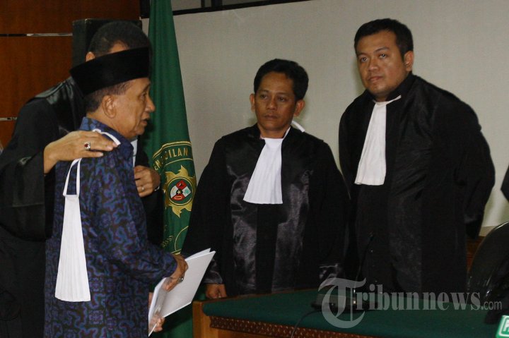 Fuad Amin Jalani Sidang Tanggapan JPU
