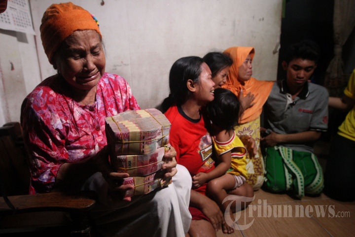 GARA-GARA PENUTUP BOTOL, ANAK TUKANG BECAK DAPAT RP 300 JUTA