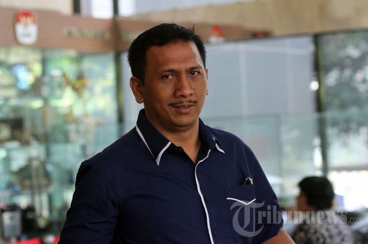 Gede Padek Suardika Jenguk Anas Urbaningrum