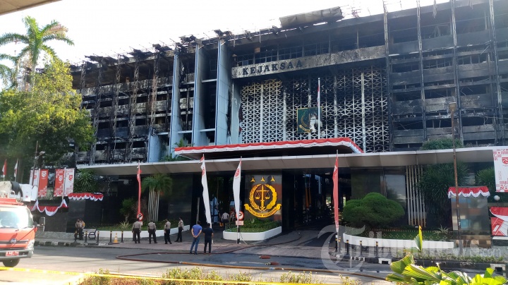 Gedung Kejagung Menghitam Usai Dilalap Api