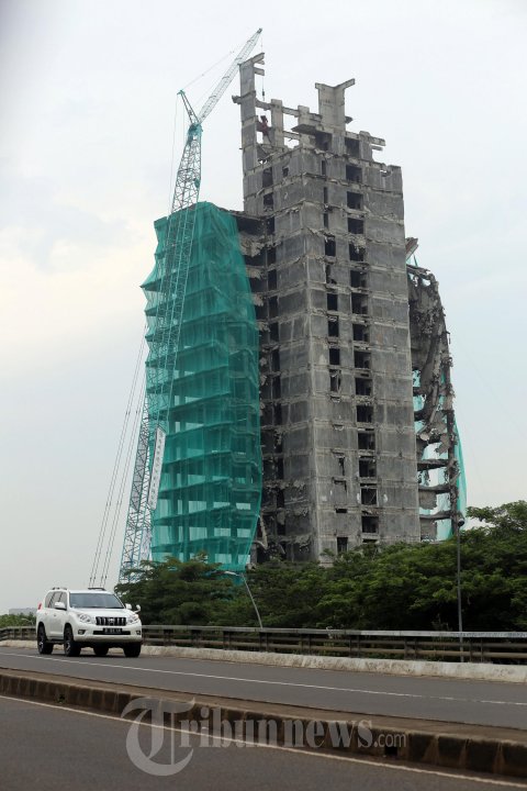 Gedung Panin Bank Bintaro Akan Dirobohkan