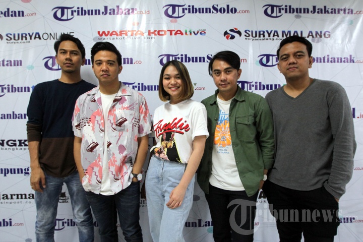 Geisha Sambangi Markas Tribunnews.com