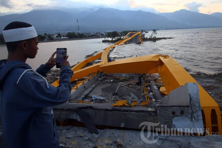 Gempa dan Tsunami di Palu