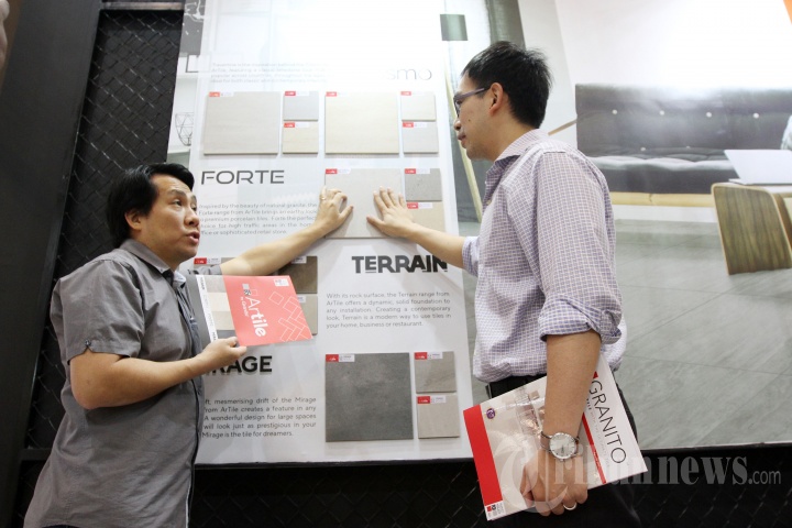 Granito TM Pamerkan Penutup Lantai Stylish