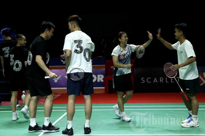Greysia Polii Resmi Gantung Raket