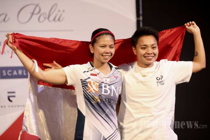 Greysia Polii Resmi Gantung Raket