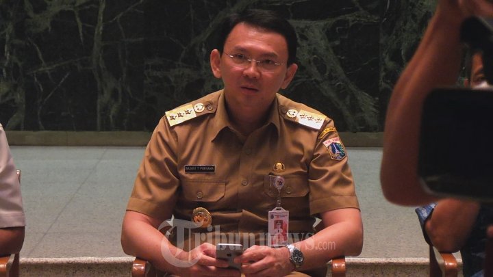 Gubernur Ahok Beri Kuliah Umum Pelajar SMA Tarnus