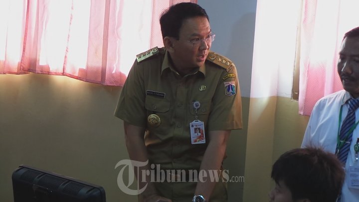 Gubernur Ahok Lakukan Inspeksi Ujian Nasional Berbasis Komputer