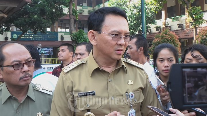 Gubernur Ahok Lakukan Inspeksi Ujian Nasional Berbasis Komputer