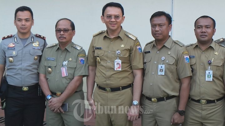 Gubernur Ahok Lakukan Inspeksi Ujian Nasional Berbasis Komputer