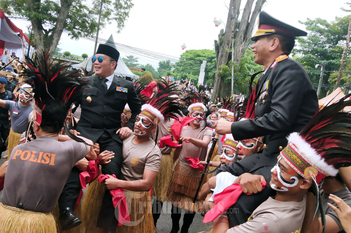 Gubernur dan Kapolda Hadiri Perayaan HUT ke-77 Bhayangkara di Gedung Sate