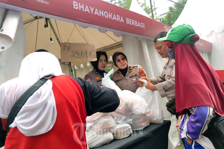 Gubernur dan Kapolda Hadiri Perayaan HUT ke-77 Bhayangkara di Gedung Sate