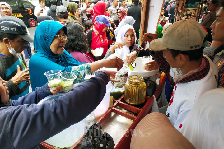 Gubernur dan Kapolda Hadiri Perayaan HUT ke-77 Bhayangkara di Gedung Sate