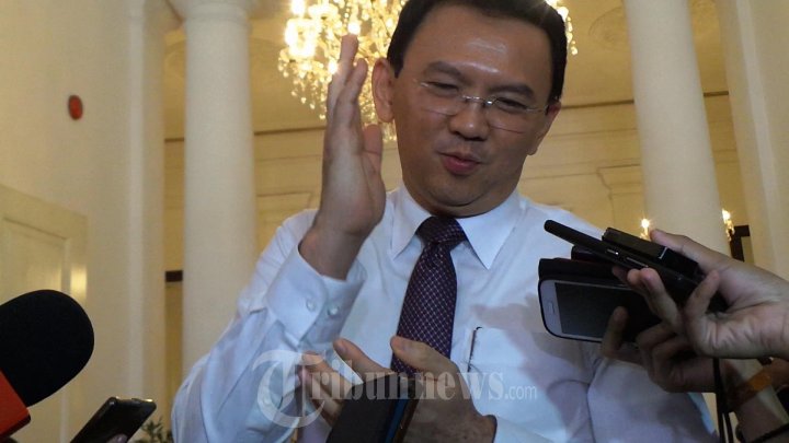 Gubernur DKI Ahok Konpers Terkait Pilkada DKI