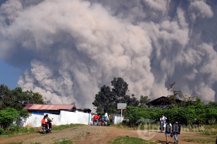 Gunung Sinabung Meletus Lagi