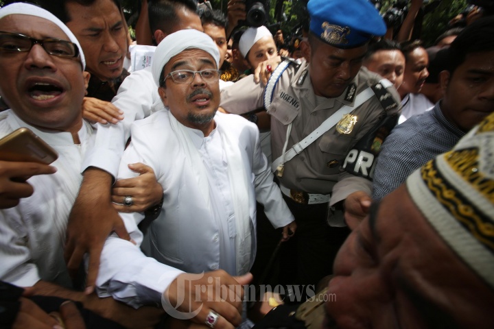 Habib Rizieq Diperiksa Polda Metro