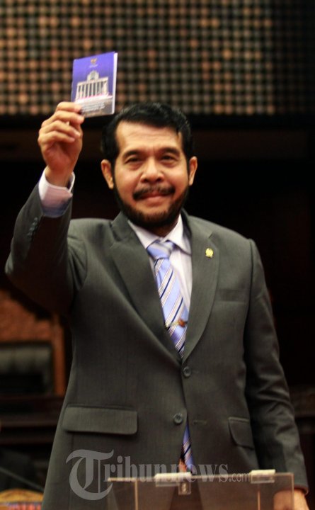 Hakim Agung MK Anwar Usman Memilih Wakil MK