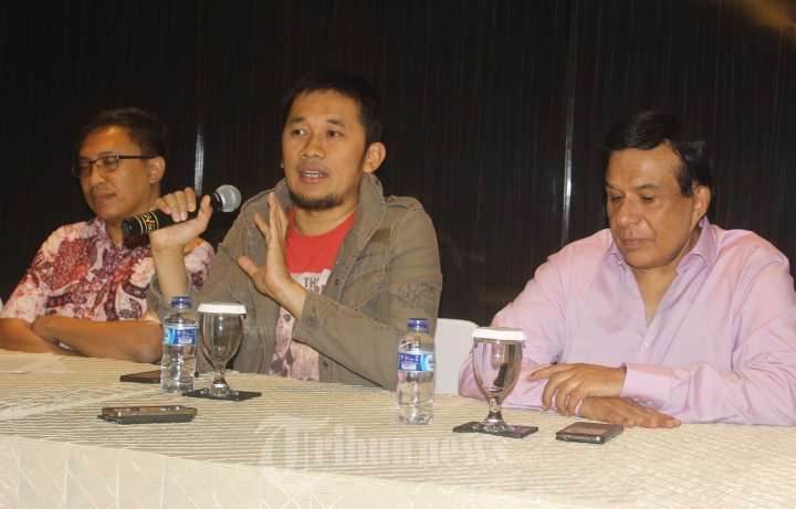 Hanung Bramantyo Syukuran Film Mencai Hilal