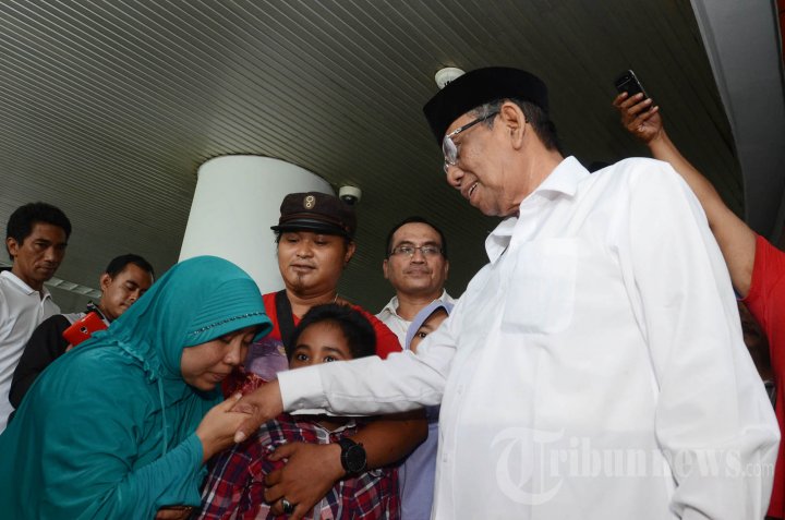Hasyim Muzadi Jenguk Mathur Husairi