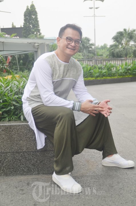 Hedy Yunus Luncurkan Album Religi Shalat