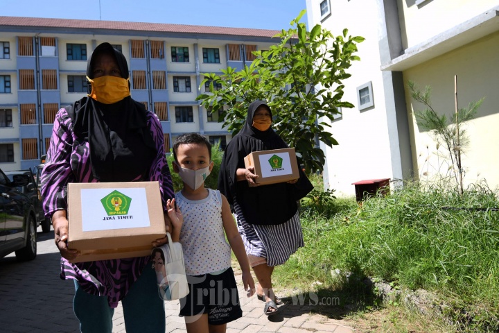 Hipakad Jawa Timur Bagi-Bagi Sembako Warga Terdampak Covid-19
