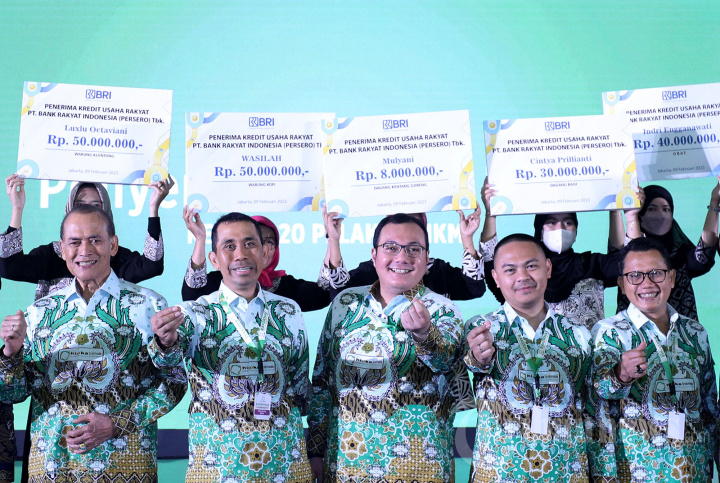 HIPKA Berbagi Donasi KUR