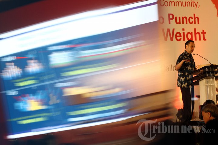 HSBC Economic Outlook 2016